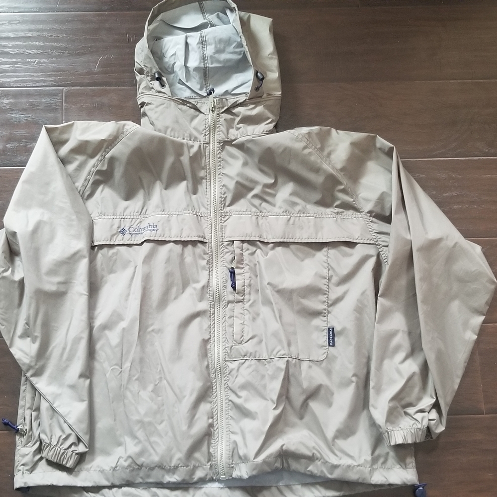 Columbia windbreaker packable jacket